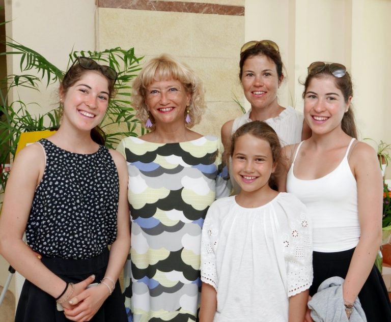 Pročitajte više o članku Kako učitelji rastu unutar Helen Doron obitelji