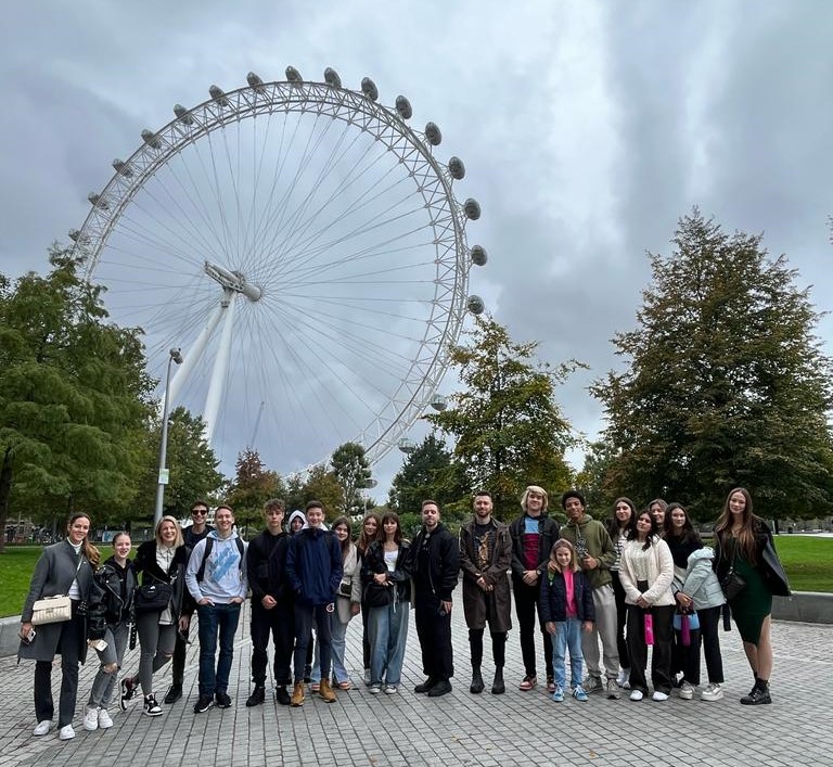Pročitajte više o članku Helen Doron učenici u Londonu